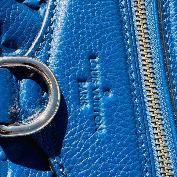 Perfect blue Louis Vuitton shoulder bag - Picture 6 of 12